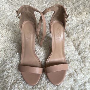 NUDE HEELS